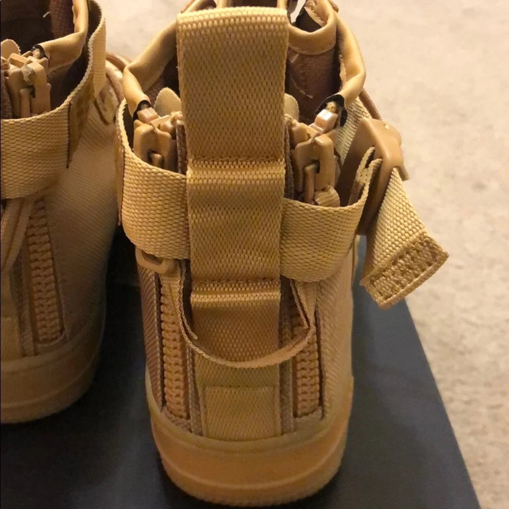 Nike high top
